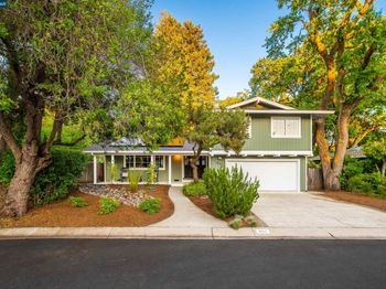 860 Paradise Ct