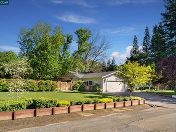 11 San Andreas Drive