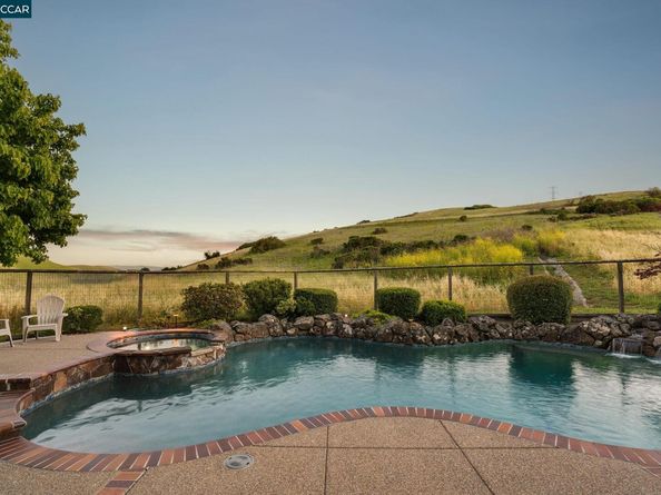 25 Greenridge Pl, Danville CA 94506