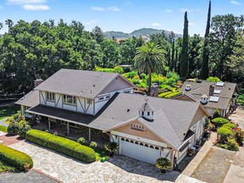 25 Amberwood Ln
