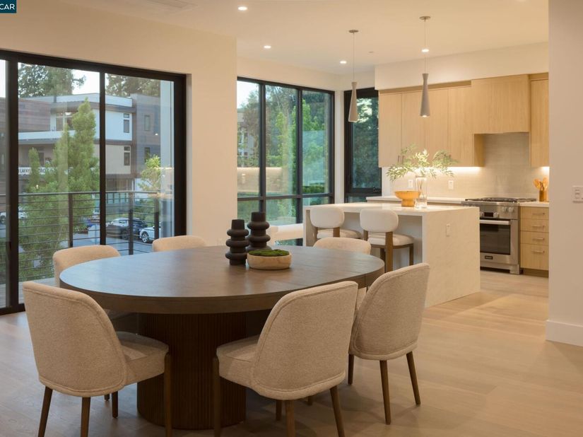 950 Hough Ave 202, Lafayette CA 94549