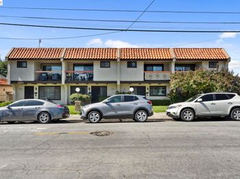 960 Joaquin Ave