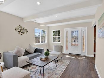 320 Monmouth Dr