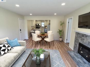 395 Camelback Rd