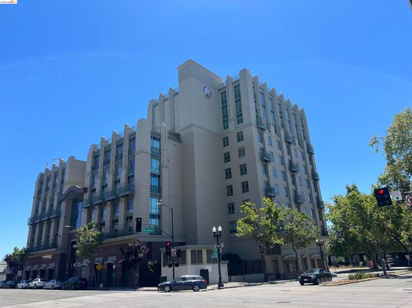 423 7th Street 313, Oakland CA 94607