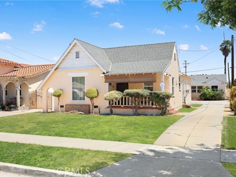 820 S 7th Street, Alhambra CA 91801