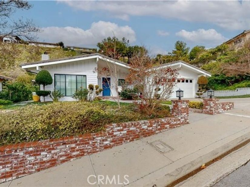 3119 Mesa Verde, Burbank CA 91504