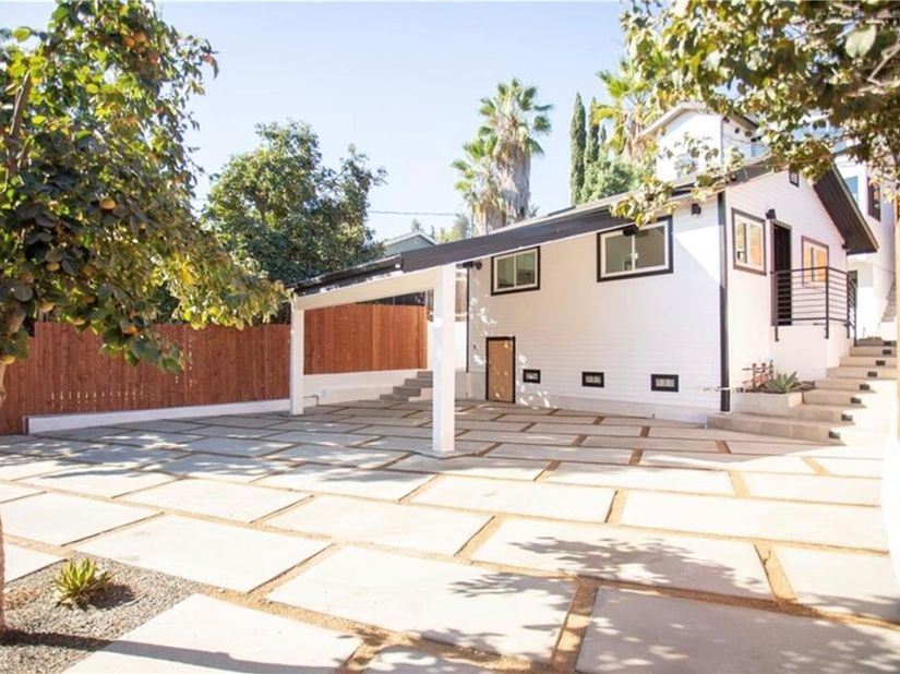 2290 Riverside Drive, Los Angeles CA 90039