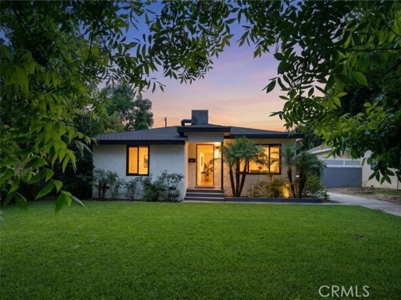 7907 Satsuma, Sun Valley (los Angeles) CA 91352