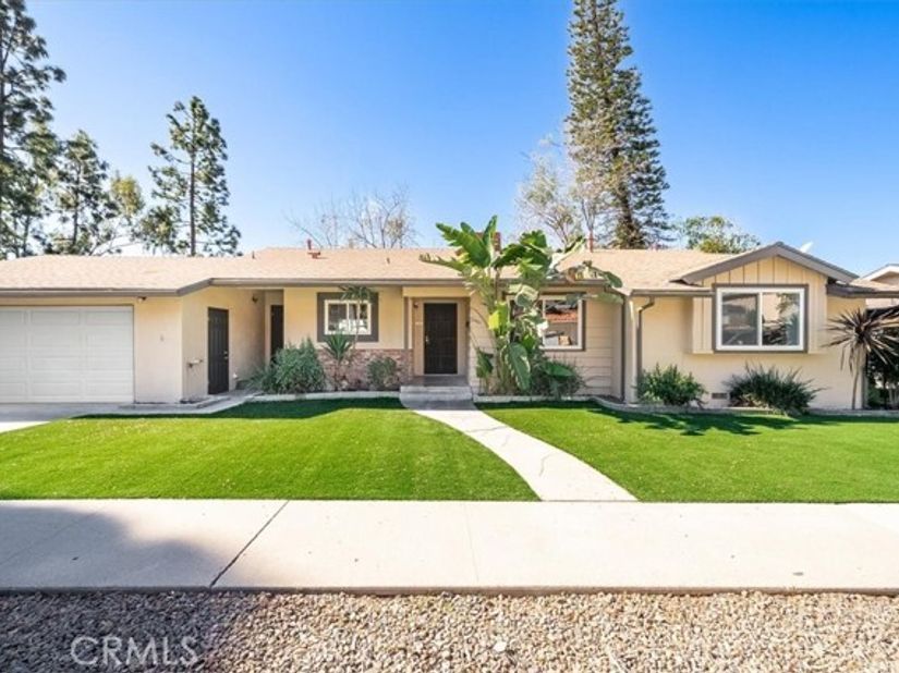 6461 Hillgrove, San Diego CA 92120
