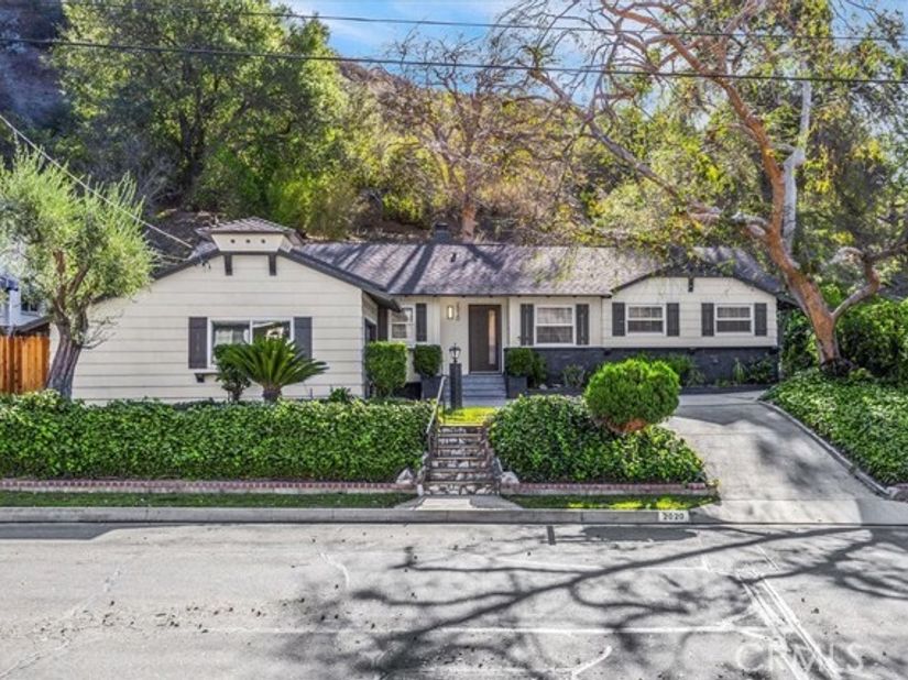 2020 Oak Valley, Glendale CA 91208