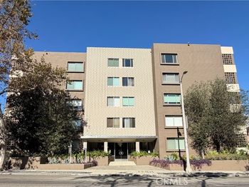 531 N Rossmore