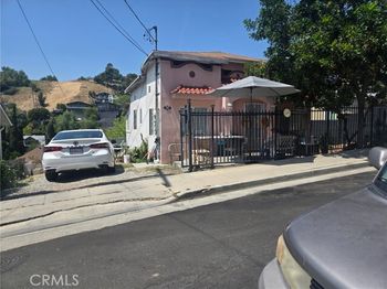 523521 Clifton St