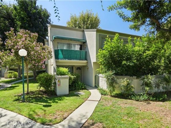 18526 Mayall Street L, Northridge (los Angeles) CA 91324