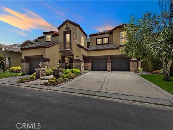 58 Downfield, Laguna Hills CA 92679