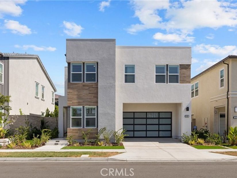 200 Orange Grove, Lake Forest (el Toro) CA 92630