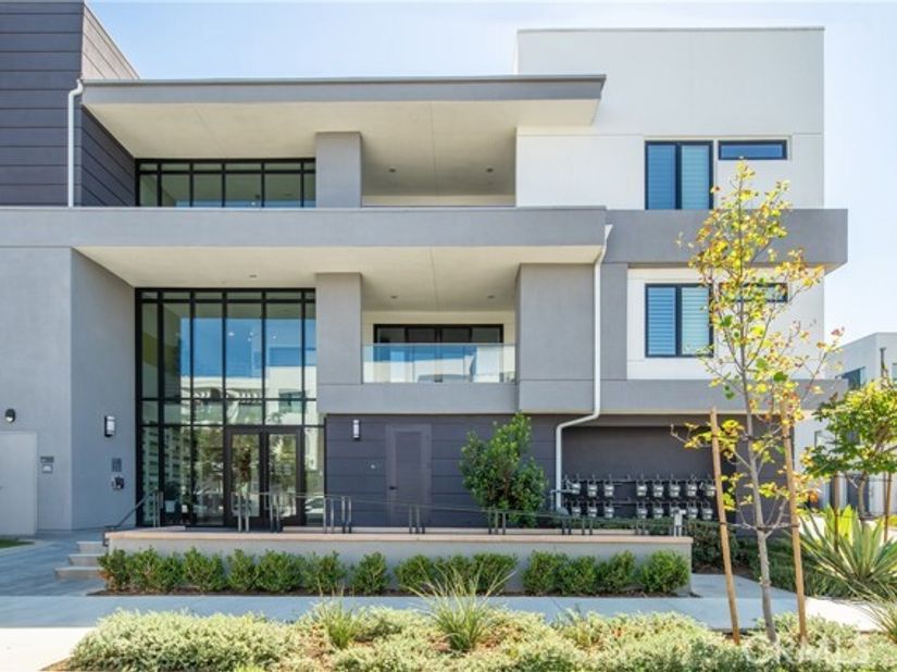 16235 Dawn Way 204, Tustin CA 92782