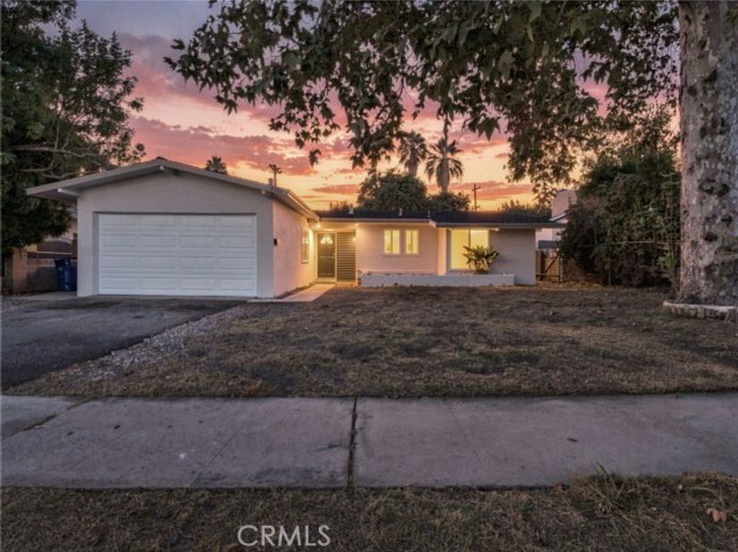 7735 Zelzah Avenue, Reseda (los Angeles) CA 91335
