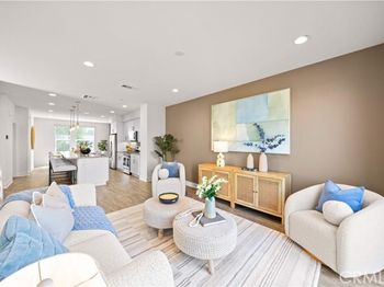 645 W 17th