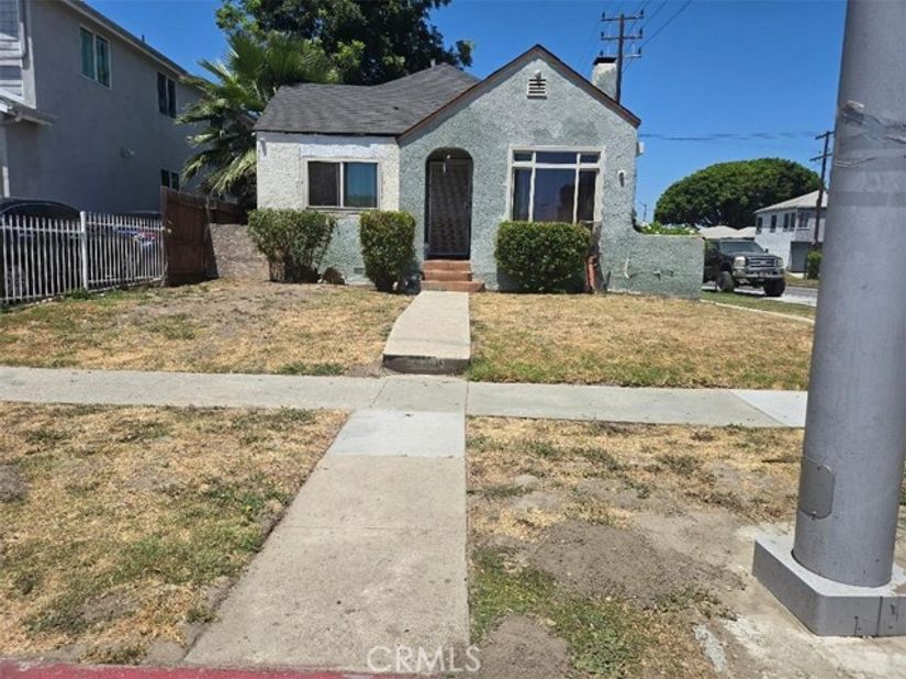 759 E 84th, Los Angeles CA 90001