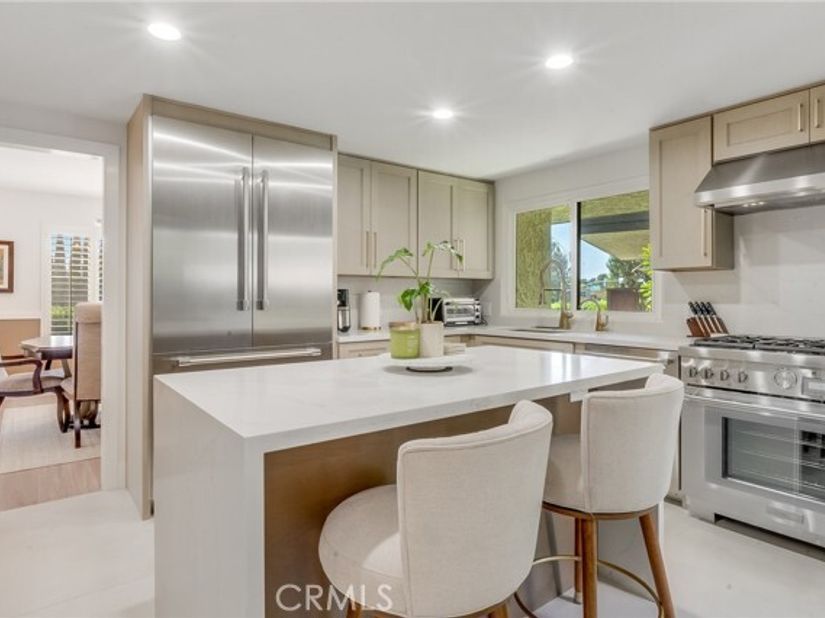 6330 Riviera, Long Beach CA 90815