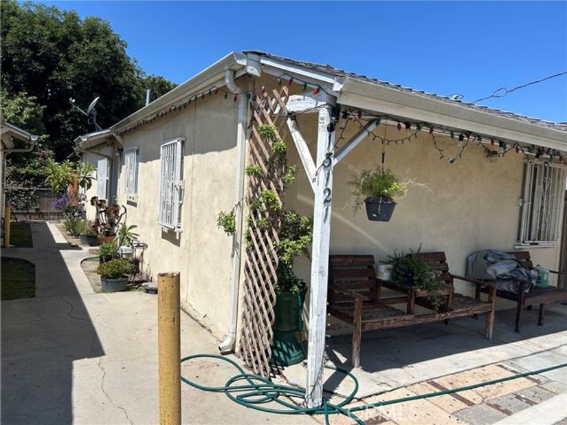 13121 S Penrose, Compton CA 90222