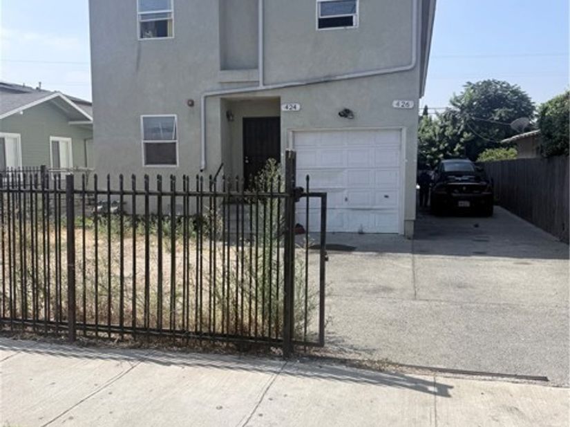 426 E 59th, Los Angeles CA 90003