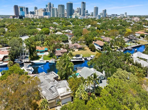 1401 SE 9th St, Fort Lauderdale FL 33316