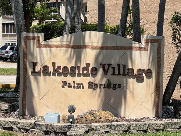 721 Lori Drive 113, Palm Springs FL 33461