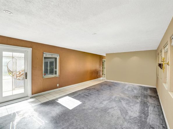 5562 SW 1st Ct, Plantation FL 33317