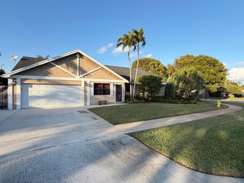 15943 W Wind Circle