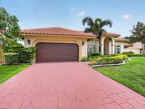 2931 NW 25th Way, Boca Raton FL 33434