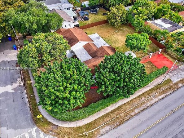 435 SW 33rd Avenue, Miami FL 33135