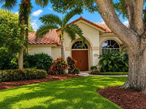 7607 Monclair Court, Lake Worth FL 33467