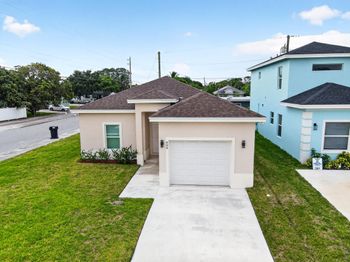 402 NW 12th Avenue