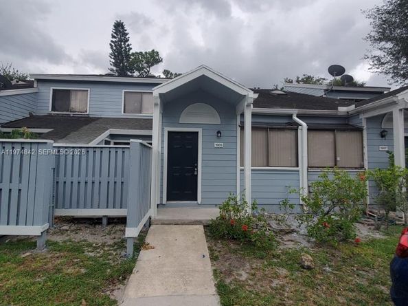 Undisclosed Address #A11974842, North Lauderdale FL 33068