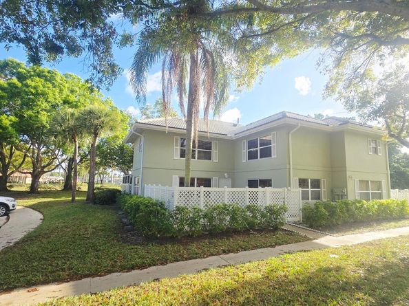 1956 Hartford Court, West Palm Beach FL 33409