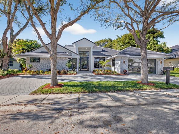 5723 Hamilton Way, Boca Raton FL 33496