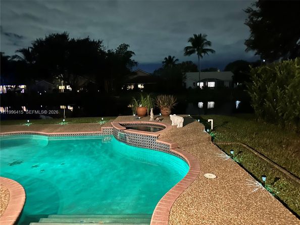 9481 Oak Grove Circle, Davie FL 33328