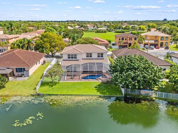 2738 SW 137th Ter, Miramar FL 33027