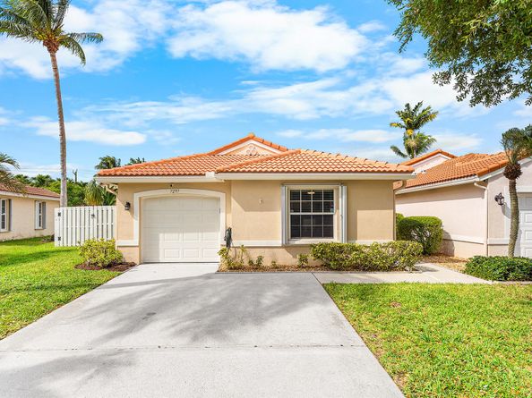 7297 Burgess Drive, Lake Worth FL 33467