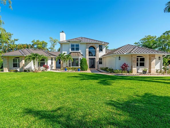 15995 Meadow Wood Drive, Wellington FL 33414