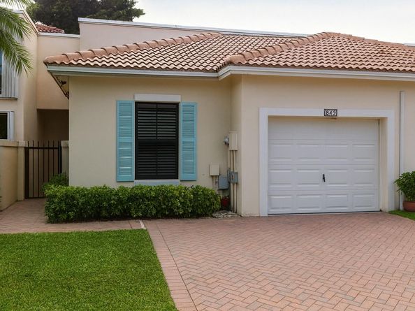 849 SW 158 Te, Pembroke Pines FL 33027