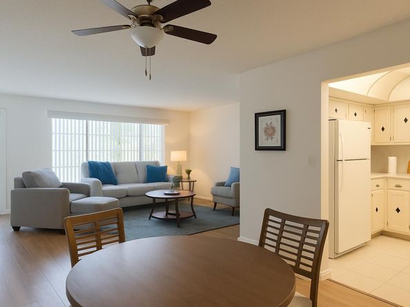 111 Greenbrier B, West Palm Beach FL 33417