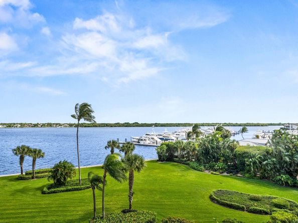 124 Lakeshore Drive 531, North Palm Beach FL 33408