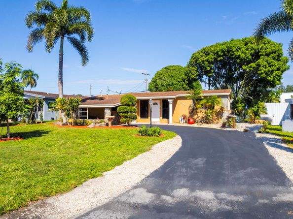 6731 Roosevelt Street, Hollywood FL 33024