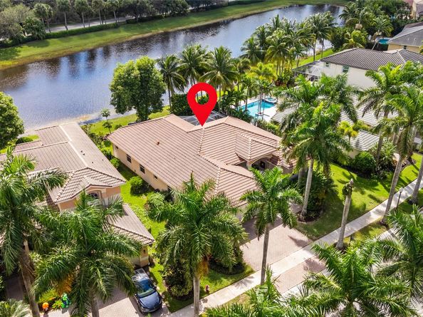 942 Windward Way, Weston FL 33327