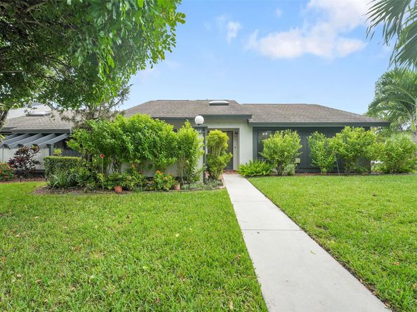 468 Long Bow Ct 468, Royal Palm Beach FL 33411
