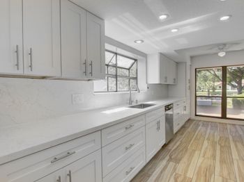 6740 Lago Vista Terrace