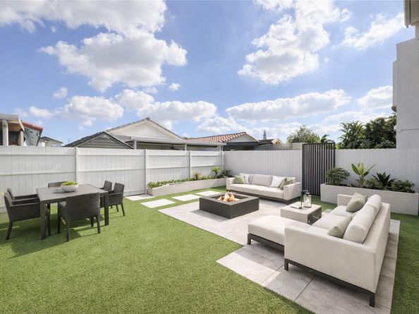 4281 W 10th Ct, Hialeah FL 33012